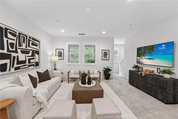 38 Sanctuary LN, Mission Viejo, CA 92692