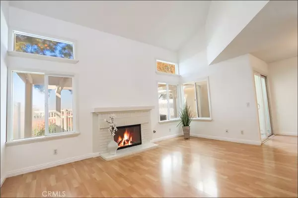 Lake Forest, CA 92630,21205 Serra Vista