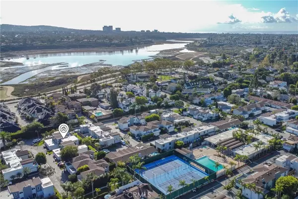 Costa Mesa, CA 92627,367 Grenoble Lane