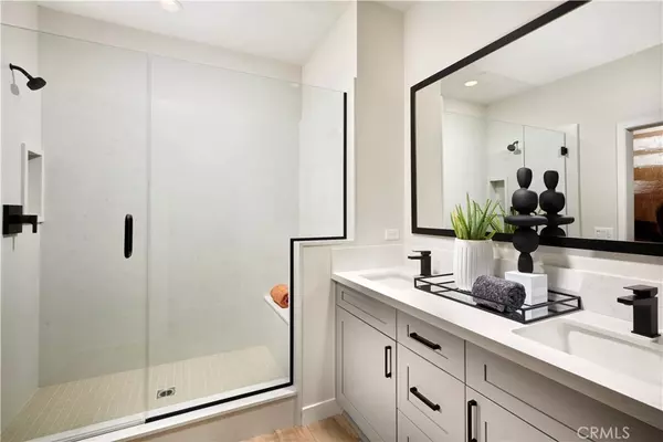 La Habra, CA 90631,304 E William WAY