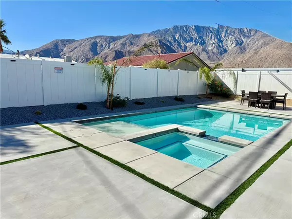 373 W Avenida Cerca, North Palm Springs, CA 92262