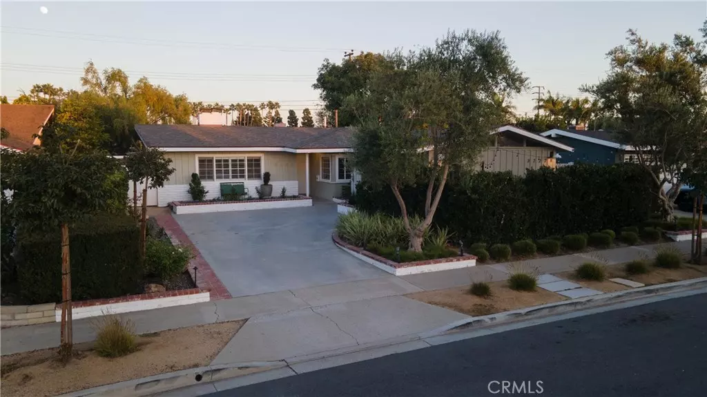 Costa Mesa, CA 92626,3222 Colorado PL