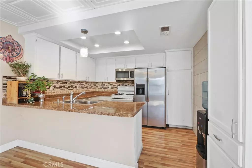 Irvine, CA 92618,134 Tangerine