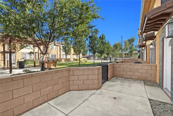 Fontana, CA 92335,16408 Valencia AVE #412