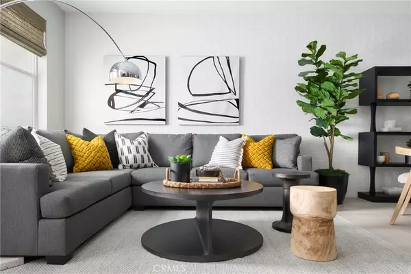 Anaheim, CA 92804,2211 W Orange