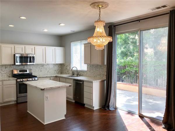 Irvine, CA 92602,15 Brookhollow