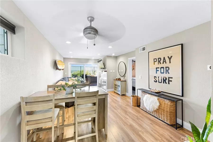 2205 Pacific AVE #101, Costa Mesa, CA 92627