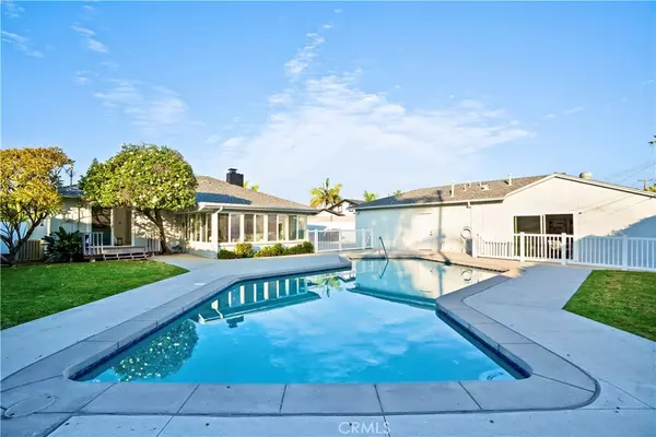 Santa Ana, CA 92705,18672 Spaulding