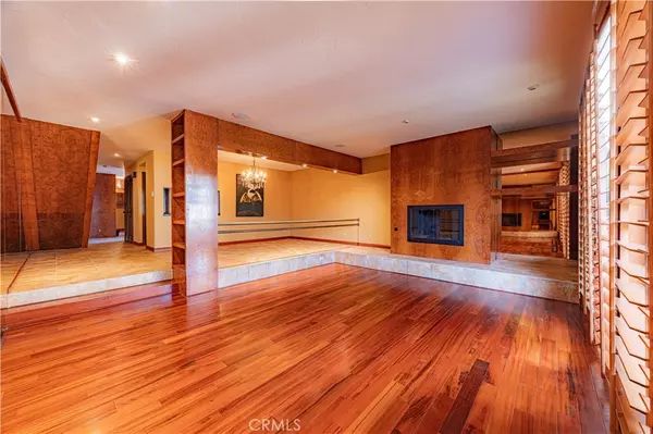 Huntington Beach, CA 92649,3436 Bravata DR