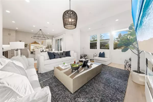 Irvine, CA 92618,134 Aspect