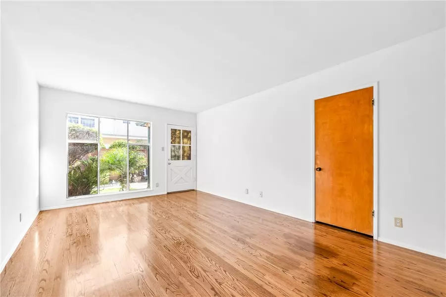 1739 E Appleton #3, Long Beach, CA 90802