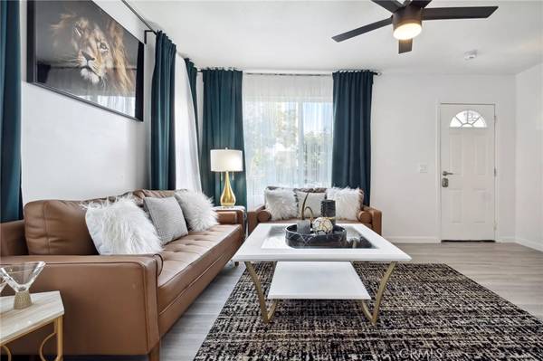 Santa Ana, CA 92703,1077 W 3rd