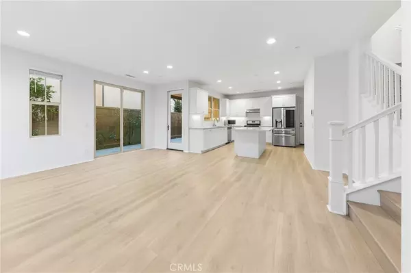 Irvine, CA 92620,75 Henson