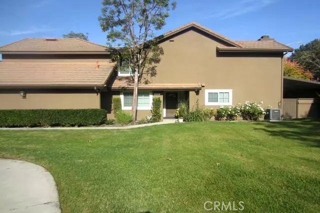 8000 E Snapdragon LN, Anaheim Hills, CA 92808