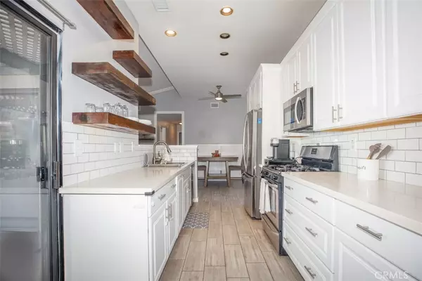 Anaheim, CA 92804,3520 F W Sweetbay CT