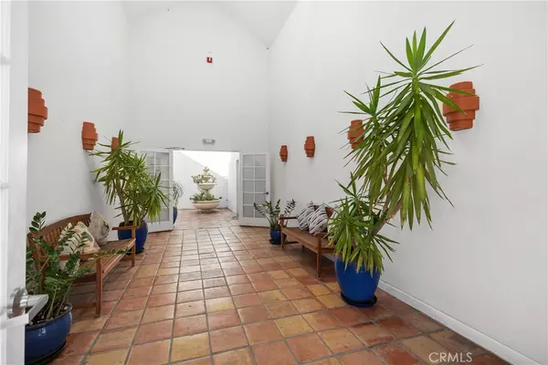 San Clemente, CA 92672,206 Avenida Montalvo #8