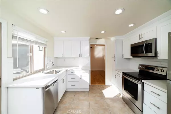 Irvine, CA 92612,13 Morena #26