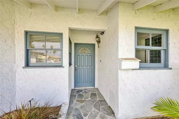 Huntington Beach, CA 92646,18322 Thomas