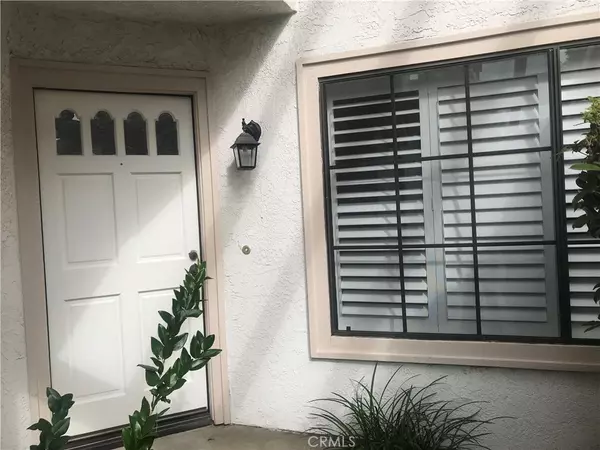 Irvine, CA 92614,21 Silkberry