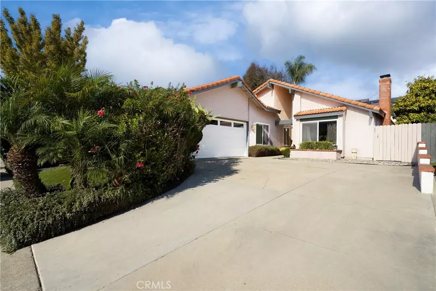 26445 Sandy Creek, Lake Forest, CA 92630