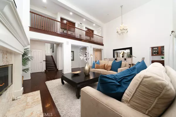 Irvine, CA 92620,60 New Dawn