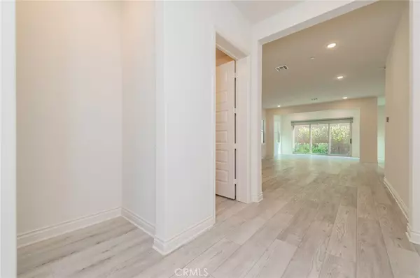 Irvine, CA 92618,112 Ritual