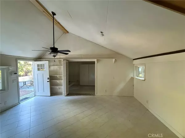 Crestline, CA 92325,23489 Lake