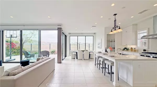 236 Oceano, Irvine, CA 92602