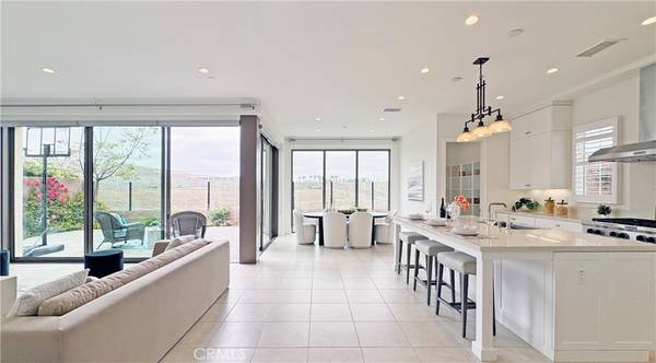 236 Oceano, Irvine, CA 92602