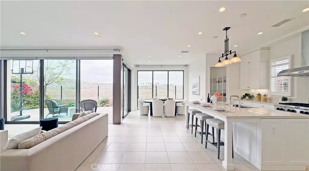 236 Oceano, Irvine, CA 92602