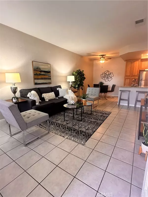 Rancho Santa Margarita, CA 92688,21 Silktassel