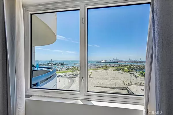 Long Beach, CA 90802,525 E Seaside WAY #1504