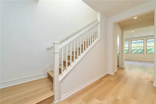 Irvine, CA 92618,27 Maycrest