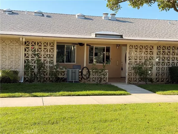 Seal Beach, CA 90740,13601 Medinac LN #72E