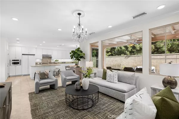 Irvine, CA 92618,61 Lupari