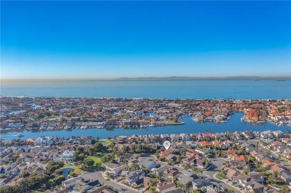 16351 Spartan CIR, Huntington Beach, CA 92649