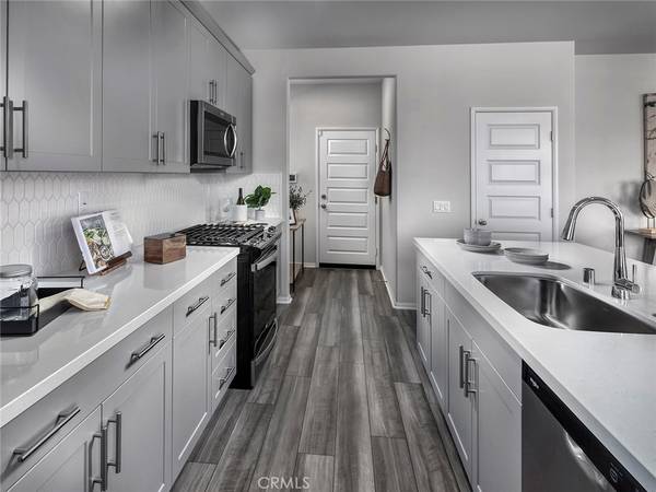 Redlands, CA 92374,2037 Tangelo LN