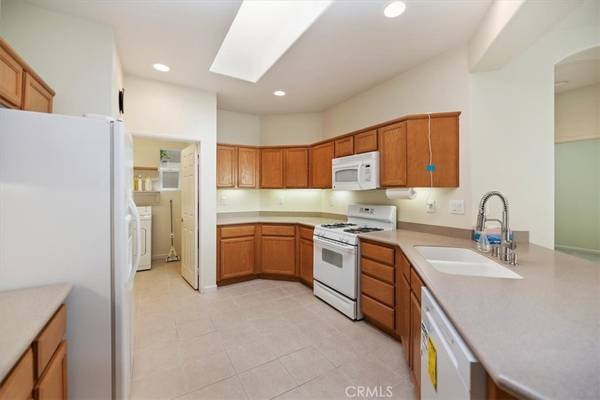 Corona, CA 92883,24185 Watercress DR