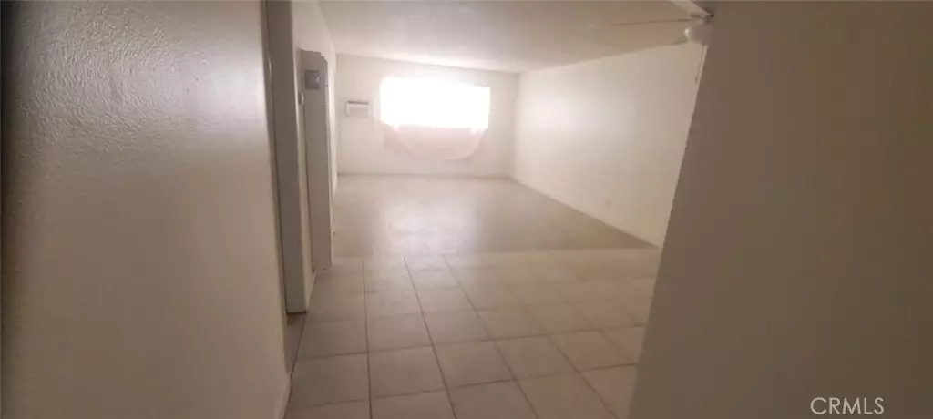 Anaheim, CA 92801,2178 W Alameda AVE #2