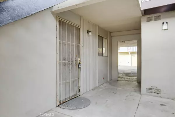 Anaheim, CA 92801,2178 W Alameda AVE #2