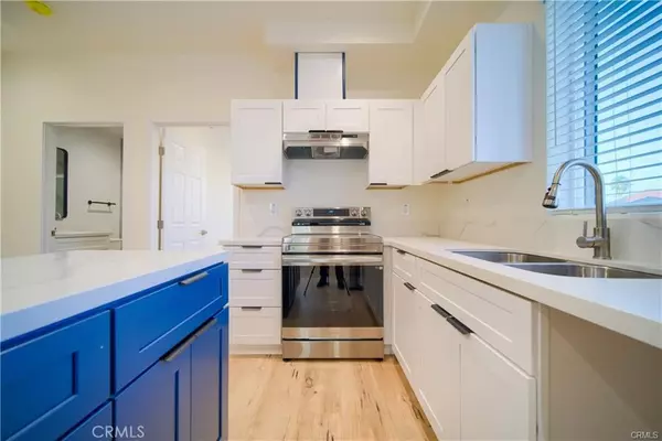 Los Angeles, CA 90011,632 E Adams BLVD