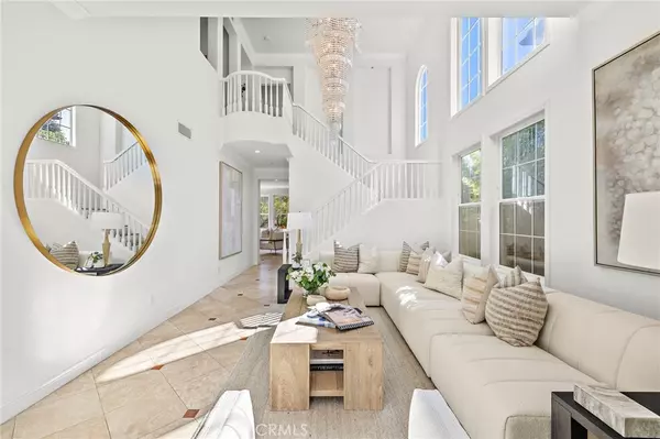 Irvine, CA 92602,18 Bel Spring