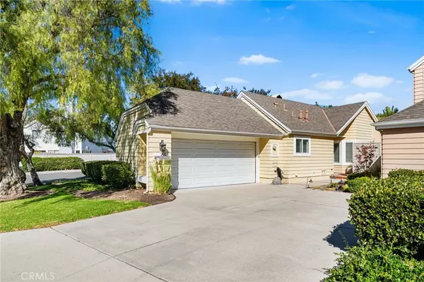 21765 Alderbrook #14, Mission Viejo, CA 92692