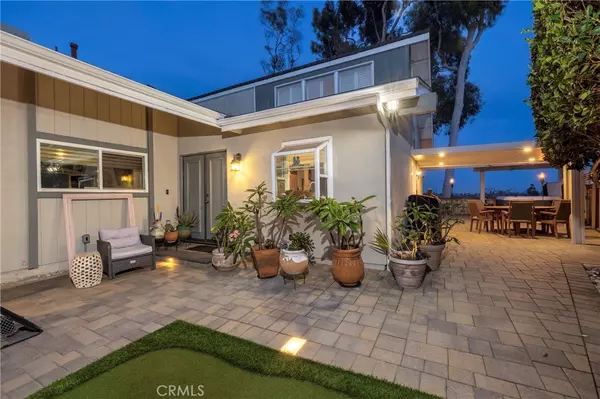 Huntington Beach, CA 92646,18446 Gina LN