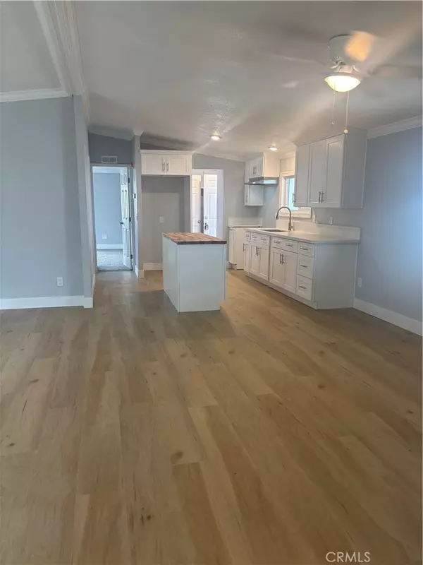 Hemet, CA 92543,1097 N State ST #10