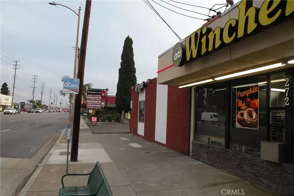 Orange, CA 92867,260 N Tustin ##A