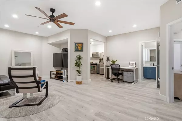 626 Lake #38, Huntington Beach, CA 92648