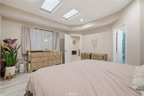 Huntington Beach, CA 92648,626 Lake #38