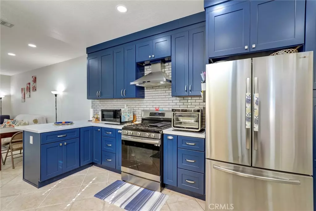 Aliso Viejo, CA 92656,9 Mosaic