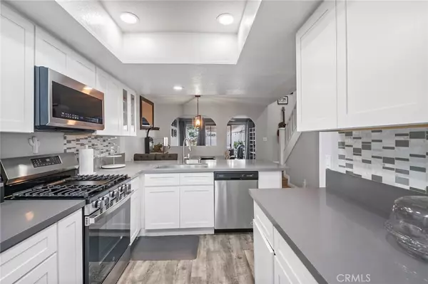 2220 E Chapman #5, Fullerton, CA 92831